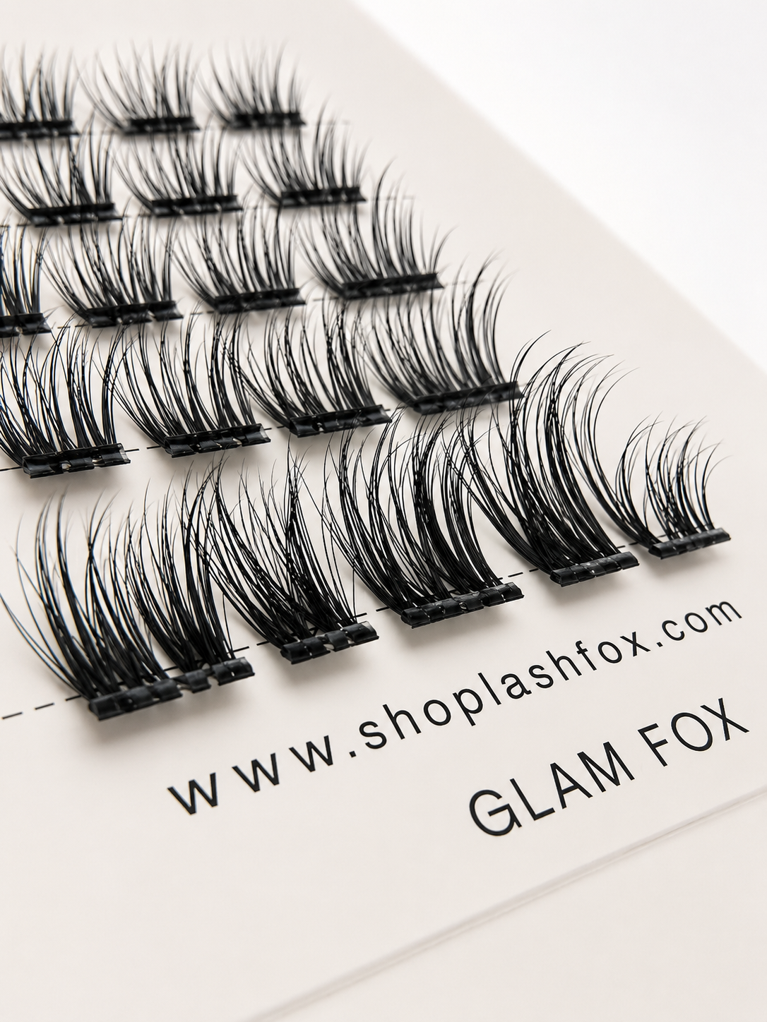 LashFox GLAM FOX Press-On Lashes Kit – No Glue Needed, DIY Lash Extensions, Wispy  Lashes, Reusable Natural Look, 5–12 Day Wear (Copy) (Copy)